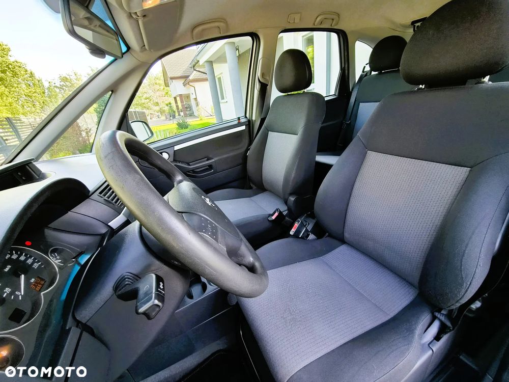 Opel Meriva - 10