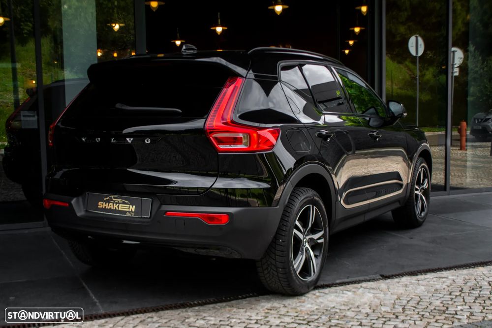 Volvo XC 40 T3 Momentum - 4