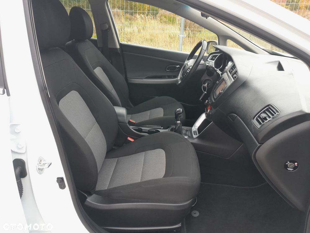 Kia Ceed 1.6 CRDi Spirit - 11