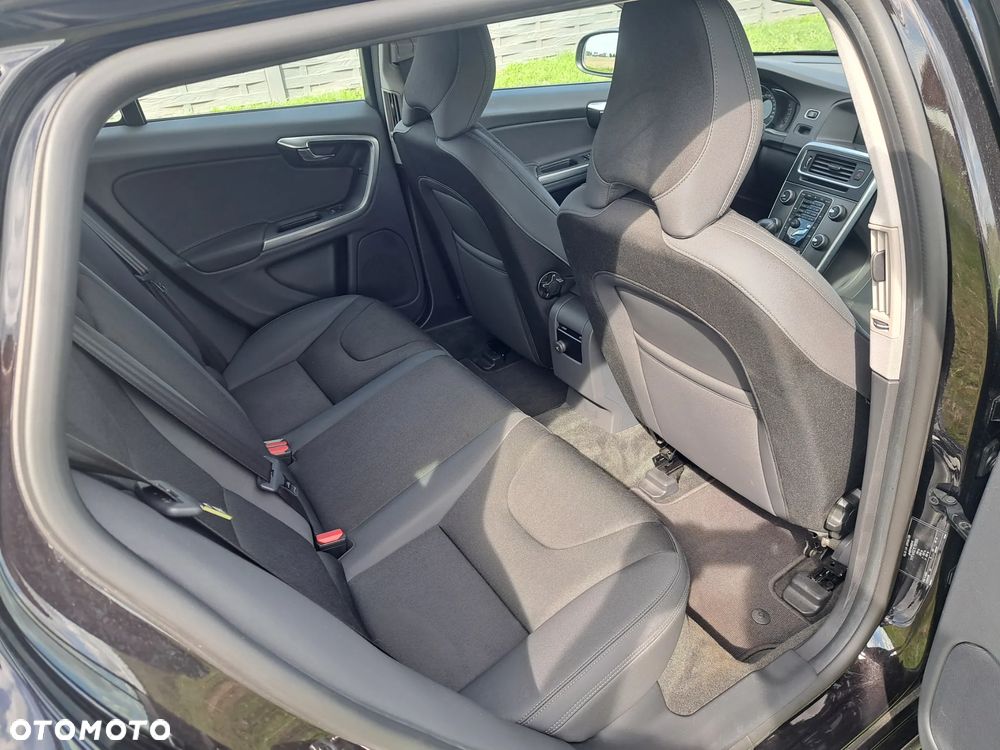 Volvo V60 T3 - 16