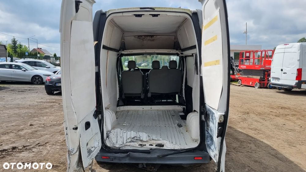 Renault Trafic - 18