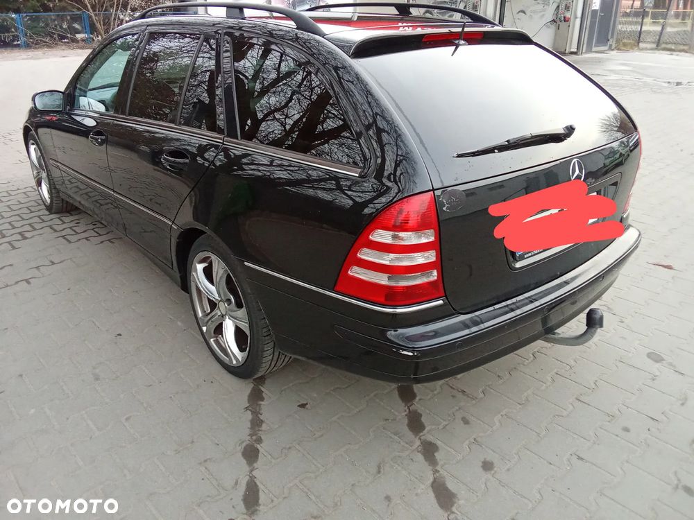 Mercedes-Benz Klasa C 320 CDI 7G-TRONIC Avantgarde DPF - 3