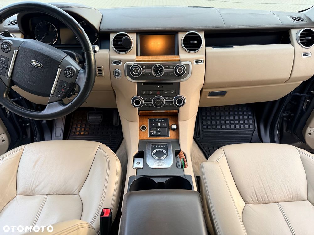 Land Rover Discovery ver-3-0-v6-sc-landmark - 11