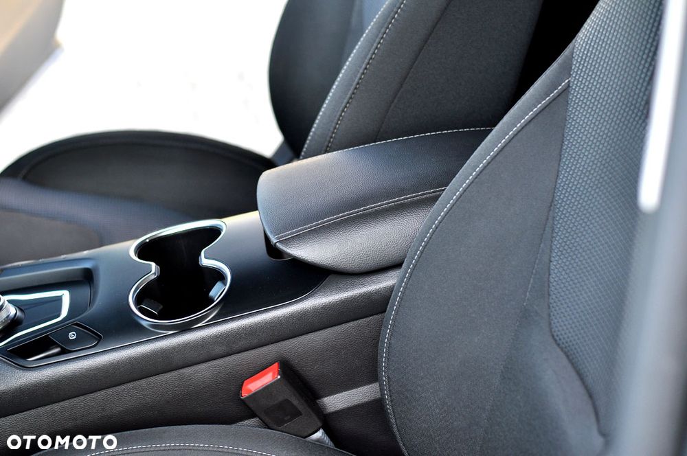 Ford Mondeo SW 2.0 TDCi S&S PowerShift-Aut Titanium - 20