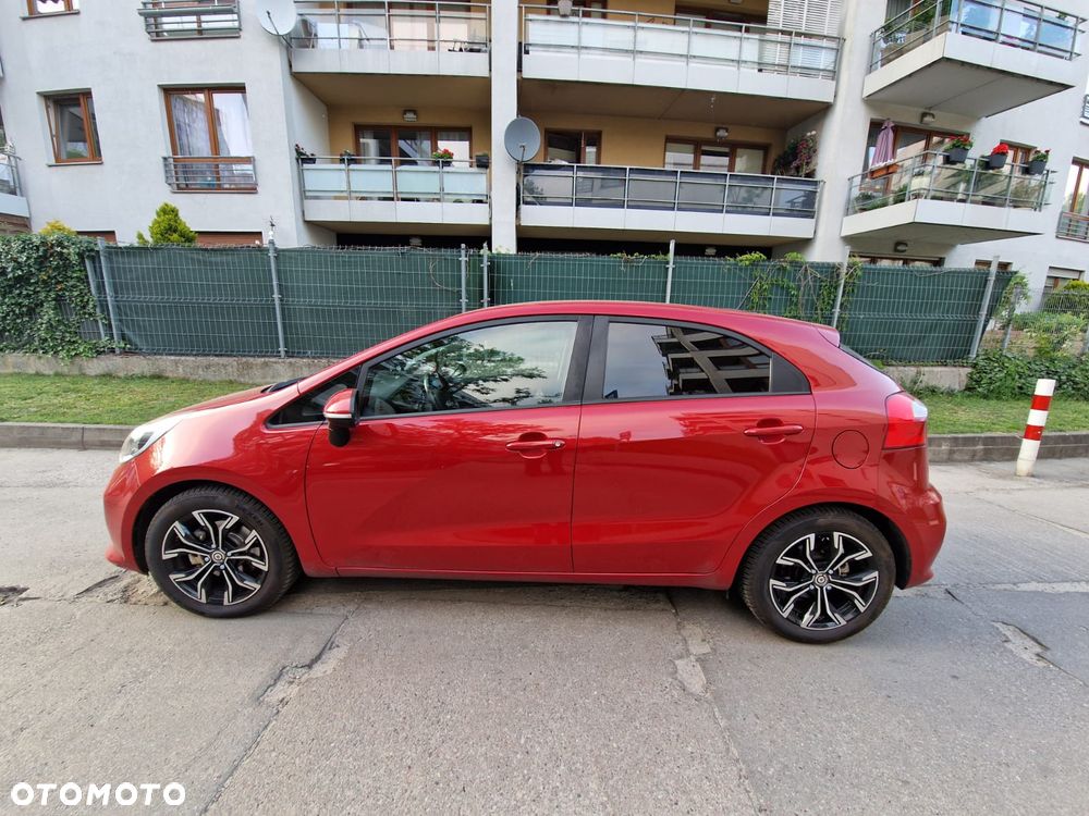 Kia Rio - 5