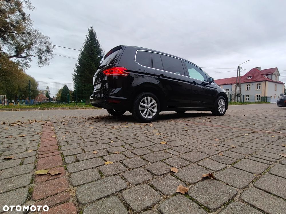 Volkswagen Touran - 6