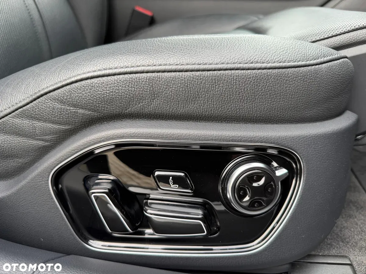Audi A8 4.0 TFSI L Quattro - 34