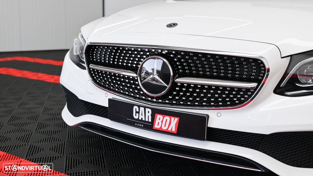 Mercedes-Benz E 300 de 4Matic T 9G-TRONIC Avantgarde - 4