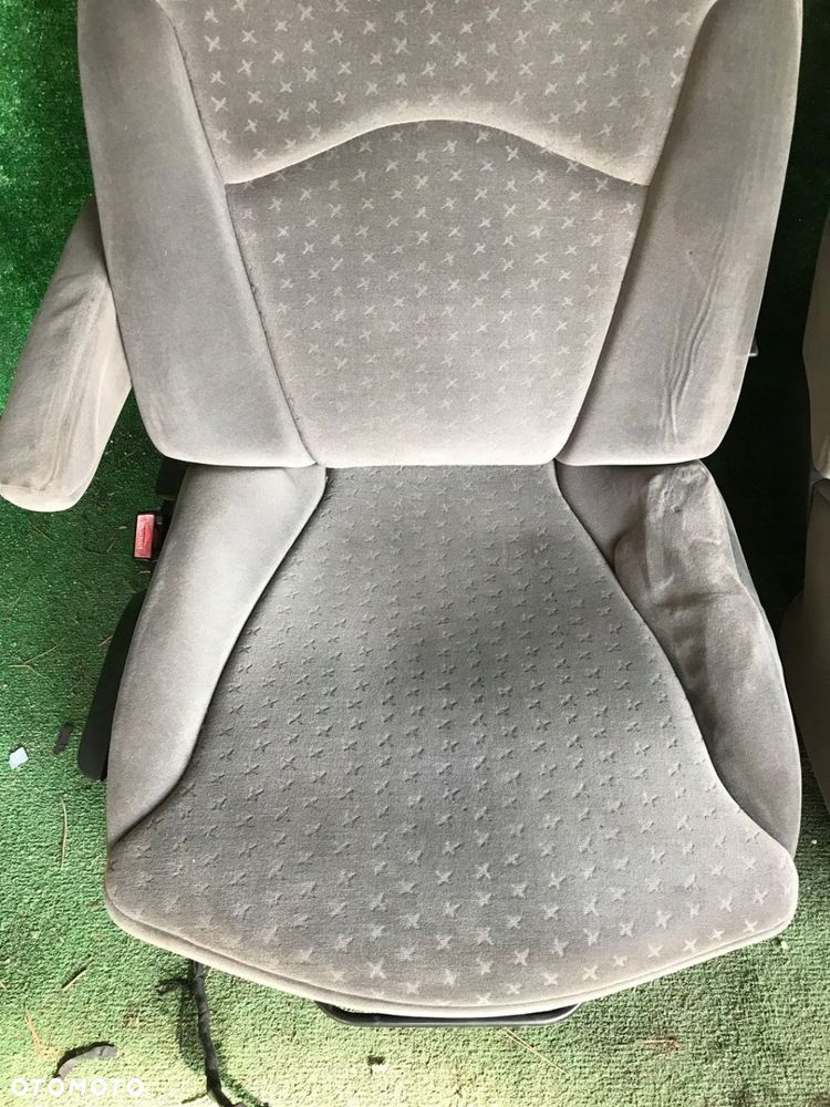 FOTEL OBROTNICA KAMPER MANUALNE 807 C8 ULYSSE WWA - 4