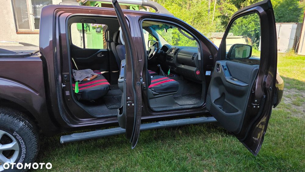 Nissan Navara 2.5 D SE Long - 9