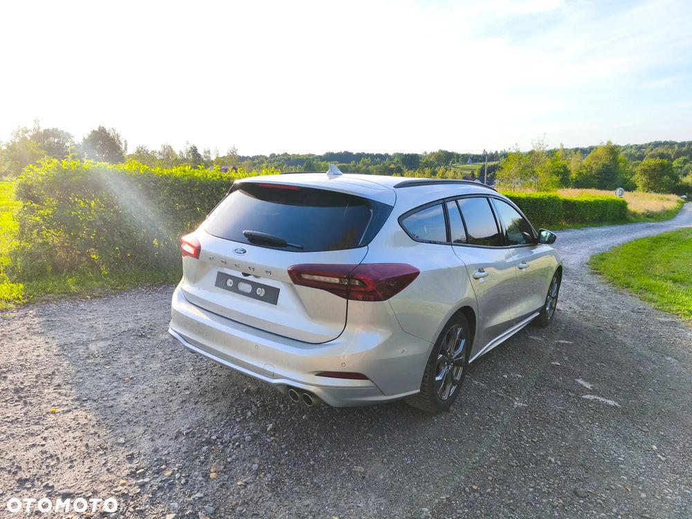 Ford Focus 1.0 EcoBoost Hybrid ST-LINE - 5