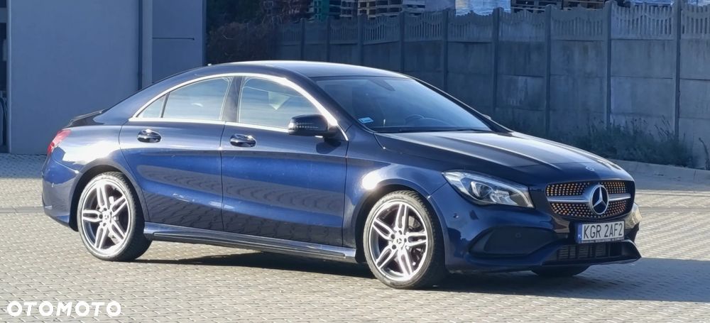 Mercedes-Benz CLA 220 4-Matic AMG Line - 5
