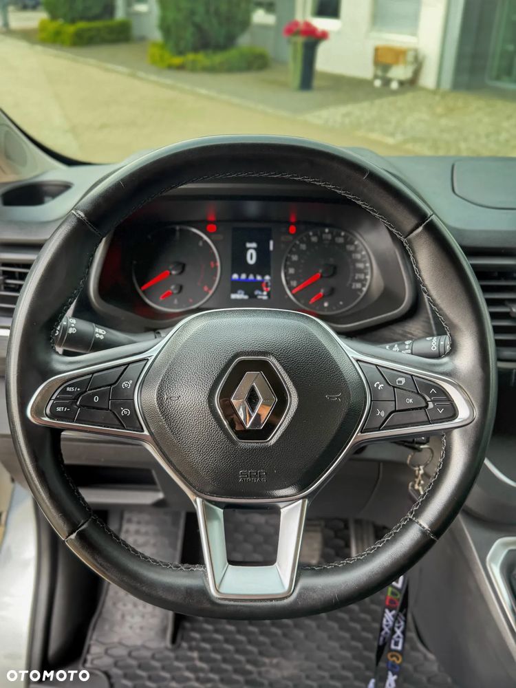 Renault Trafic - 16