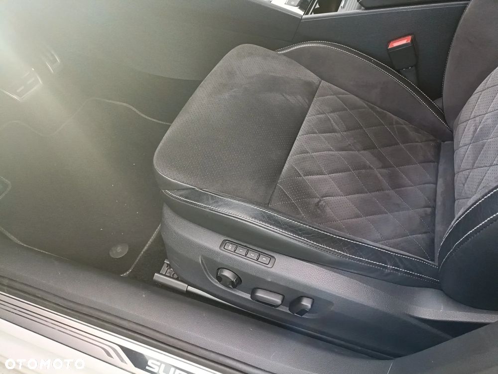Skoda Superb 2.0 TSI Sportline DSG - 10