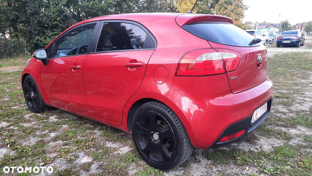 Kia Rio - 6
