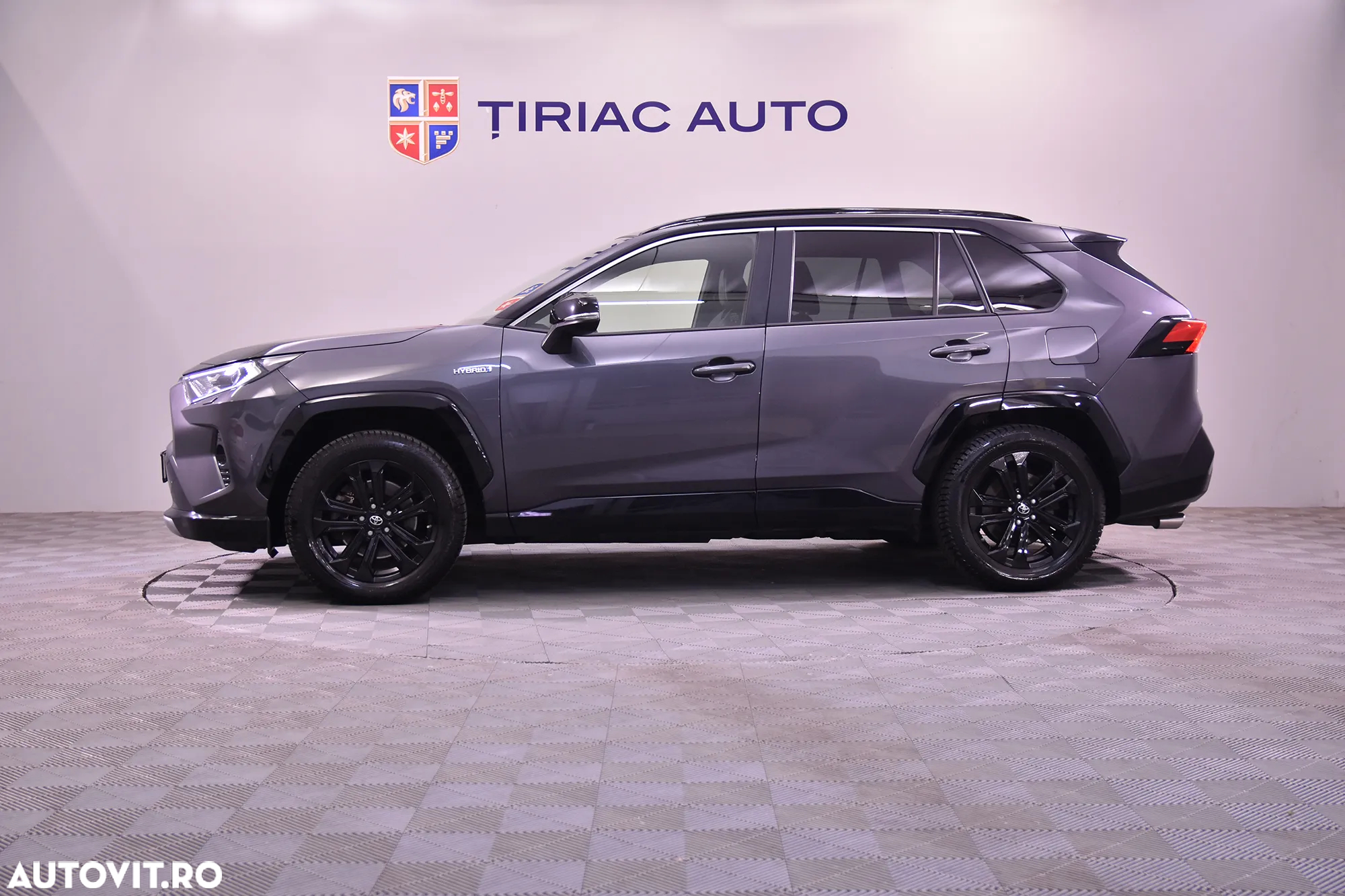 Toyota RAV4 - 2
