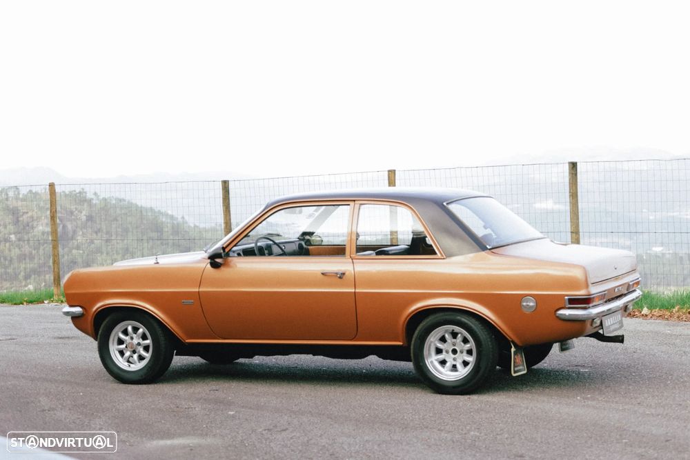 Vauxhall Viva - 4