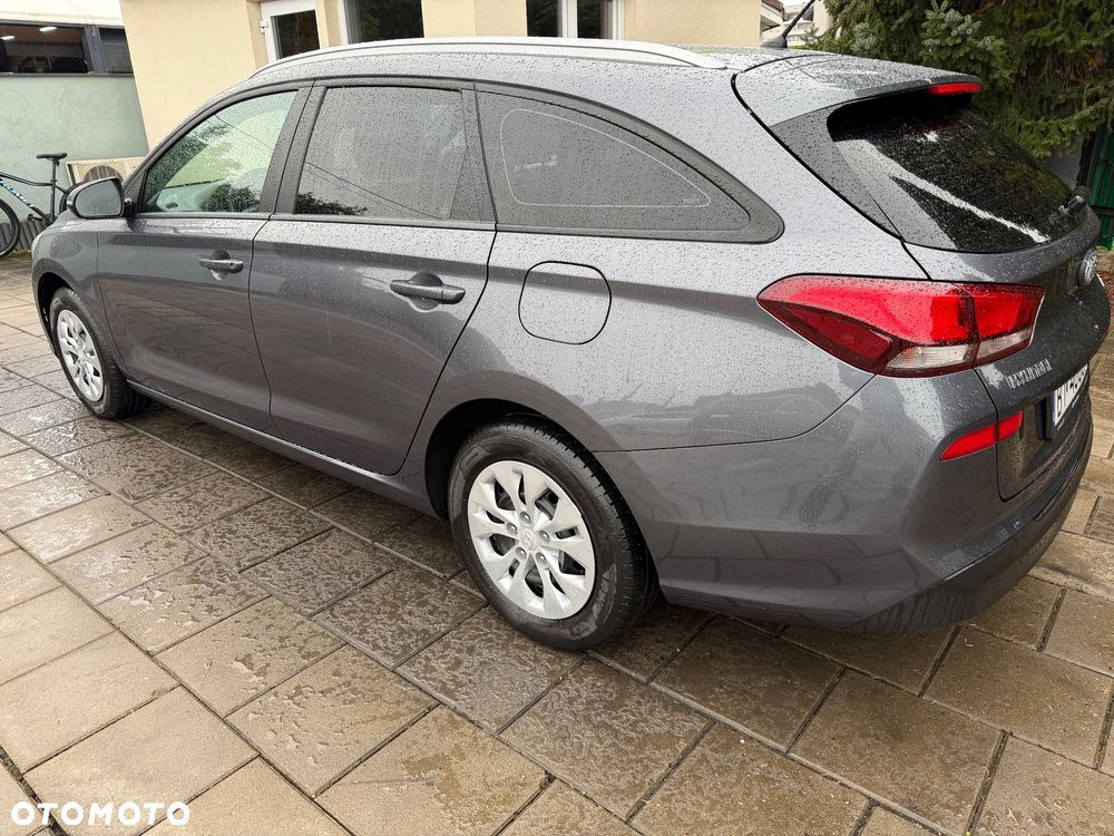 Hyundai i30 1.4 Classic + - 4
