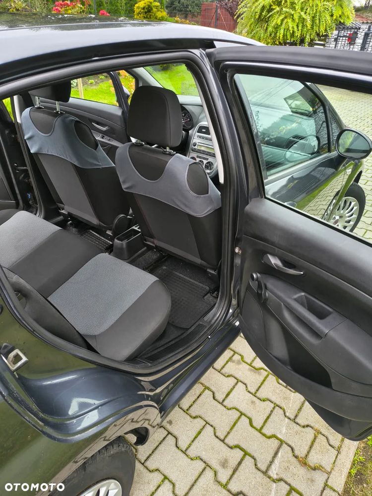 Fiat Grande Punto - 11