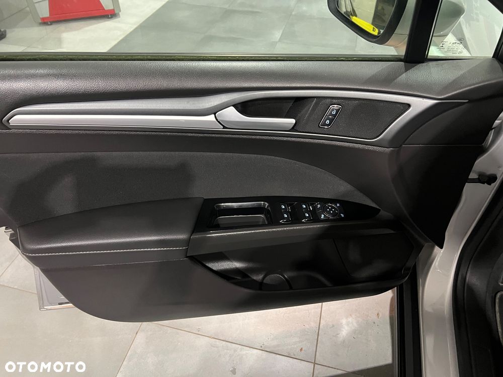 Ford Mondeo - 14
