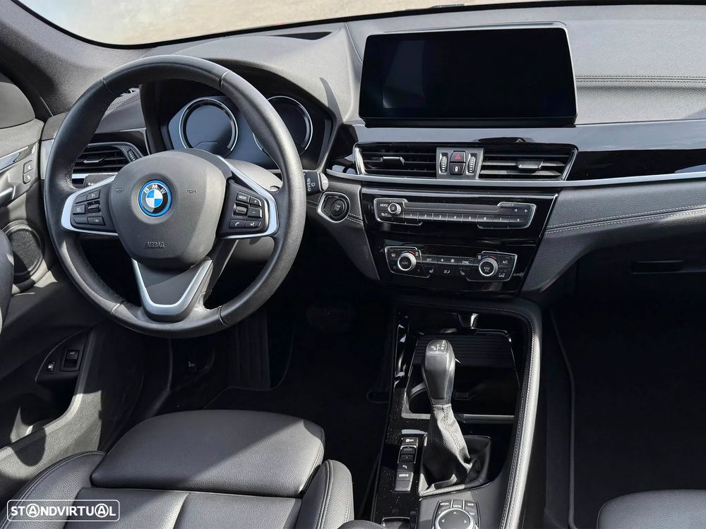 BMW X1 25 e xDrive Line Sport - 8