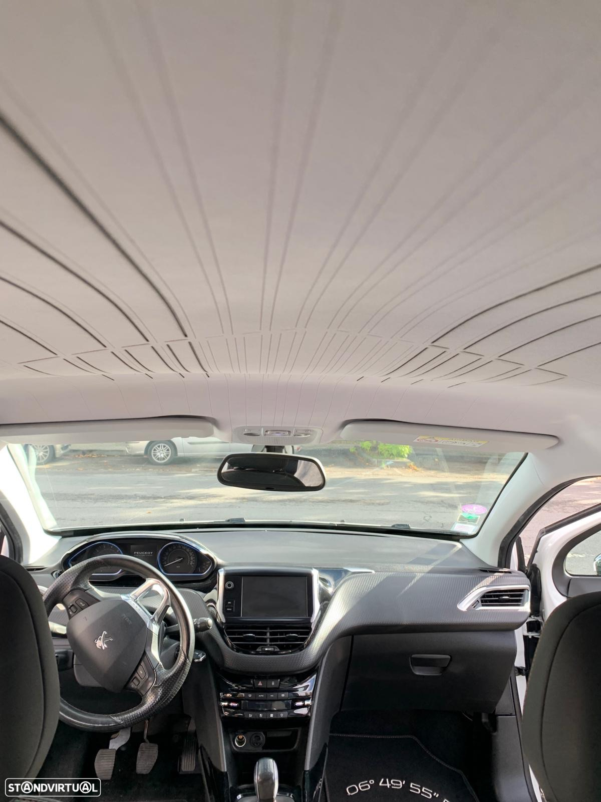 Peugeot 2008 1.2 PureTech Active - 7