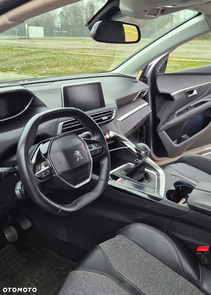 Peugeot 5008 - 13