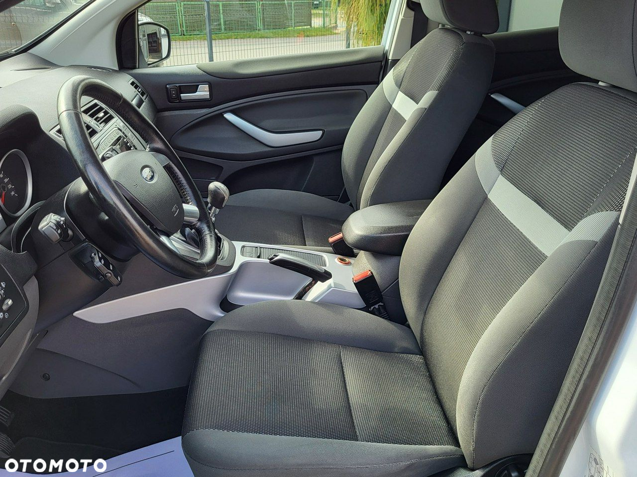 Ford Kuga - 20