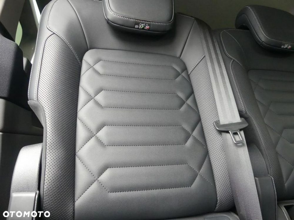 Ford Tourneo Custom - 14