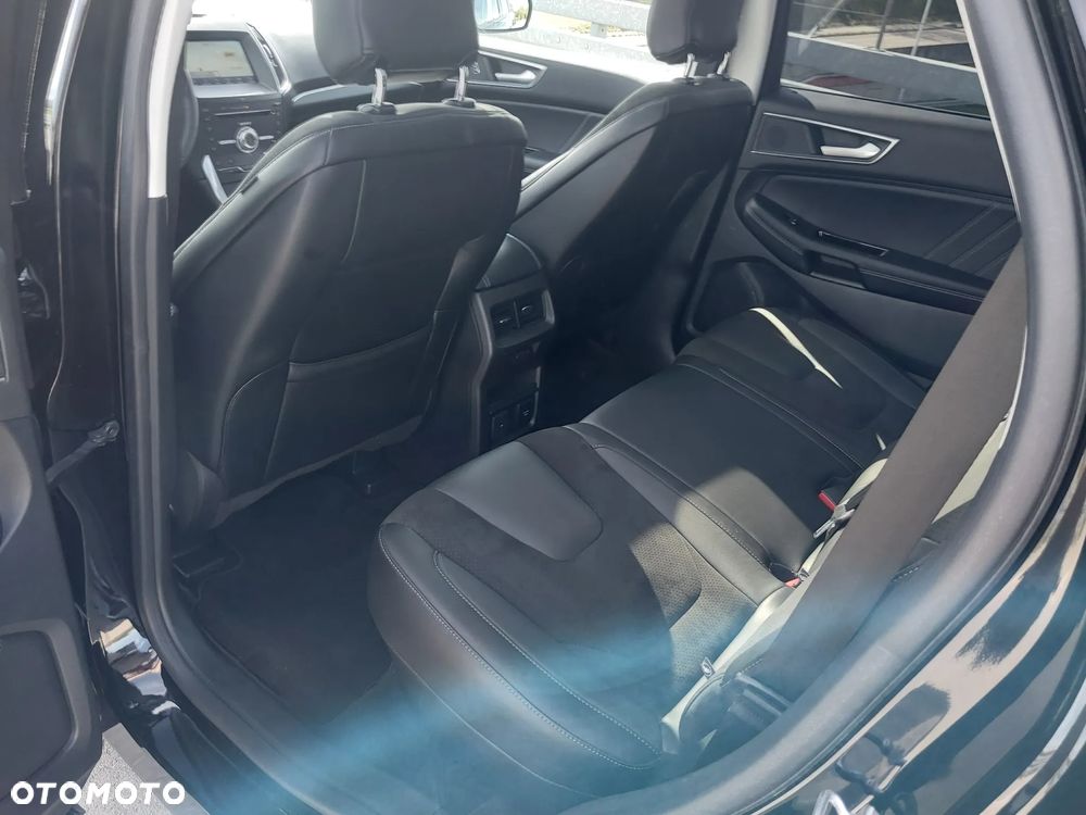 Ford Edge - 12