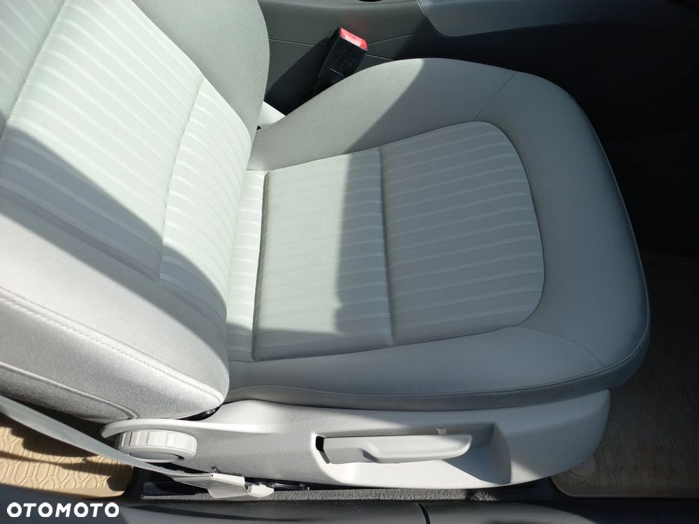 Audi A4 Limousine 2.0 TDI - 7