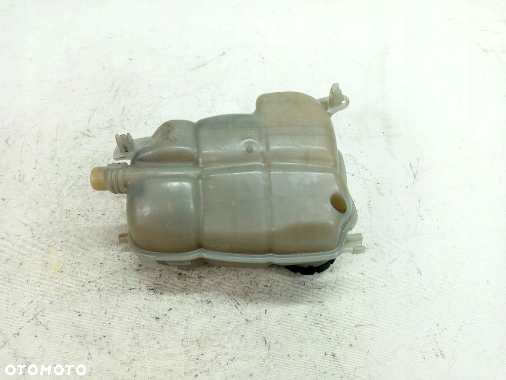 MERCEDES A W177 B W247 W118 ZBIORNIK WYRÓWNAWCZY A2475000049 - 5