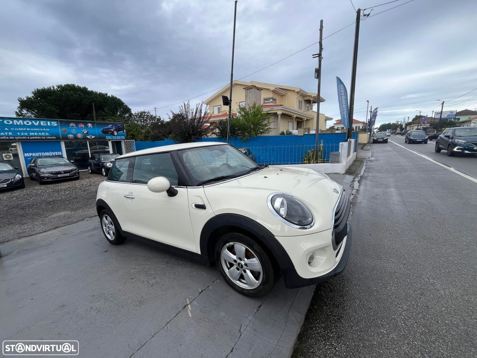 MINI 3 Portas One D - 6