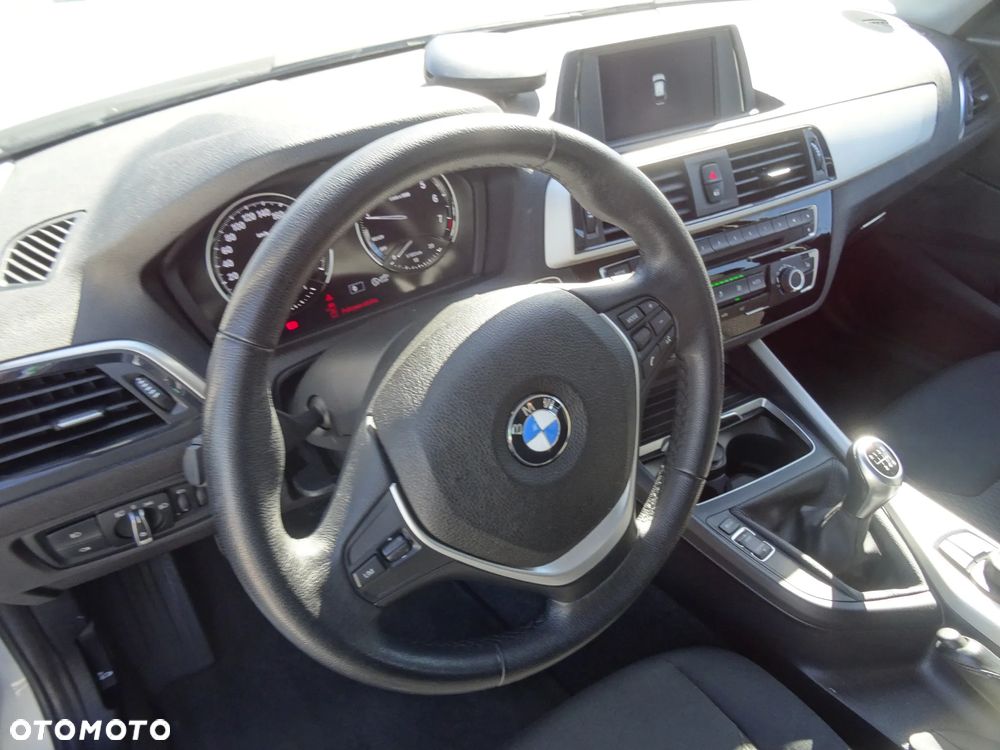 BMW Seria 1 118i Edition M Sport Shadow - 13