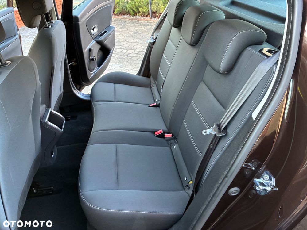 Renault Megane 1.6 16V Style Edition - 17