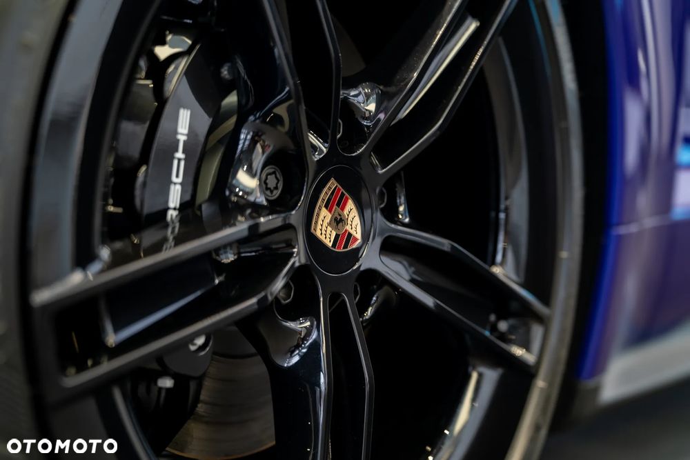 Porsche Taycan 105kWh 4S Black Edition - 30