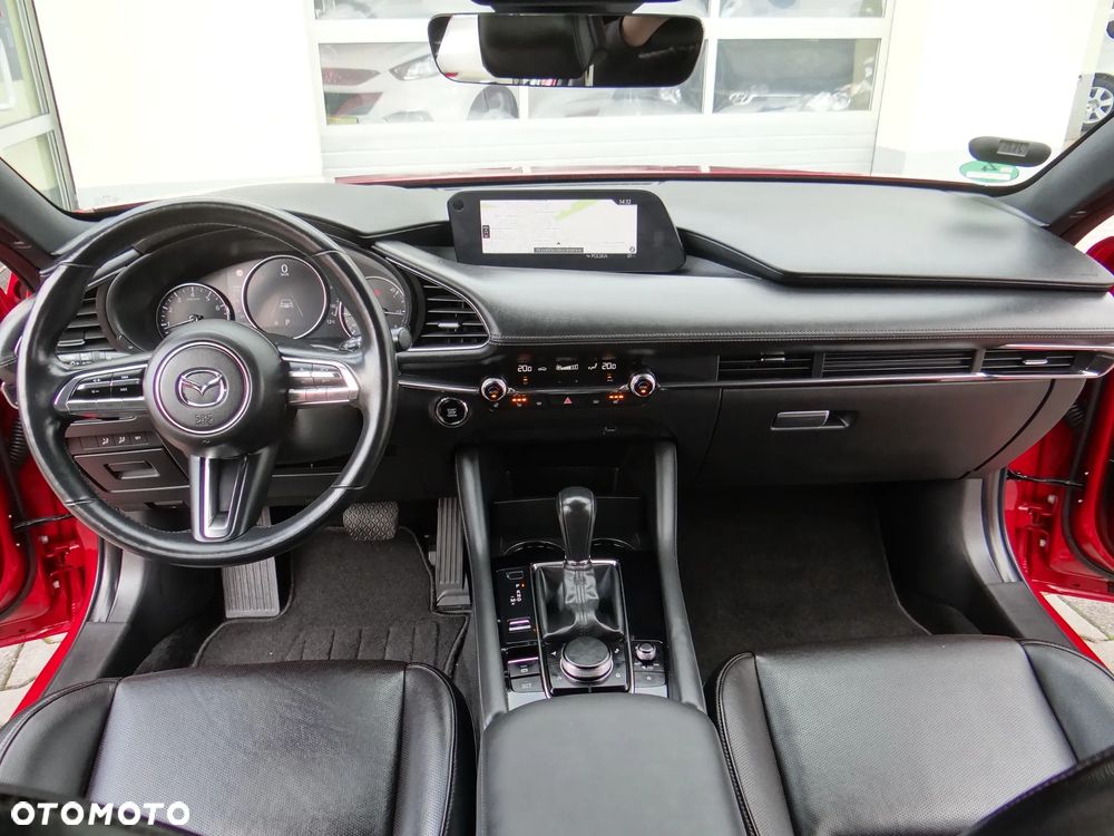 Mazda 3 e-SKYACTIV-G 122 M HYBRID DRIVE HOMURA - 29