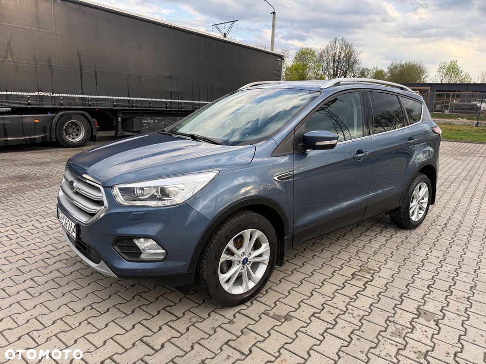 Ford Kuga 1.5 EcoBoost 2x4 Titanium - 3