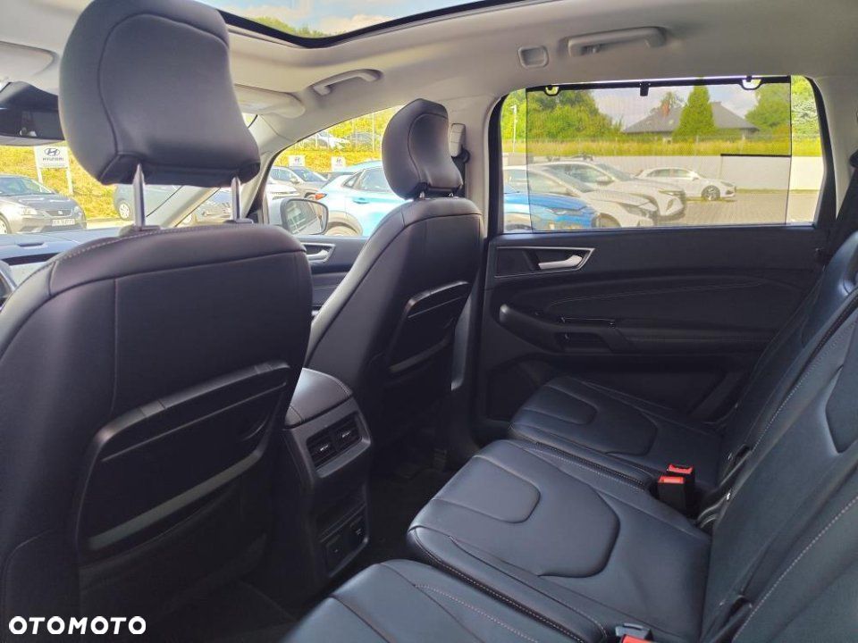 Ford S-Max - 12