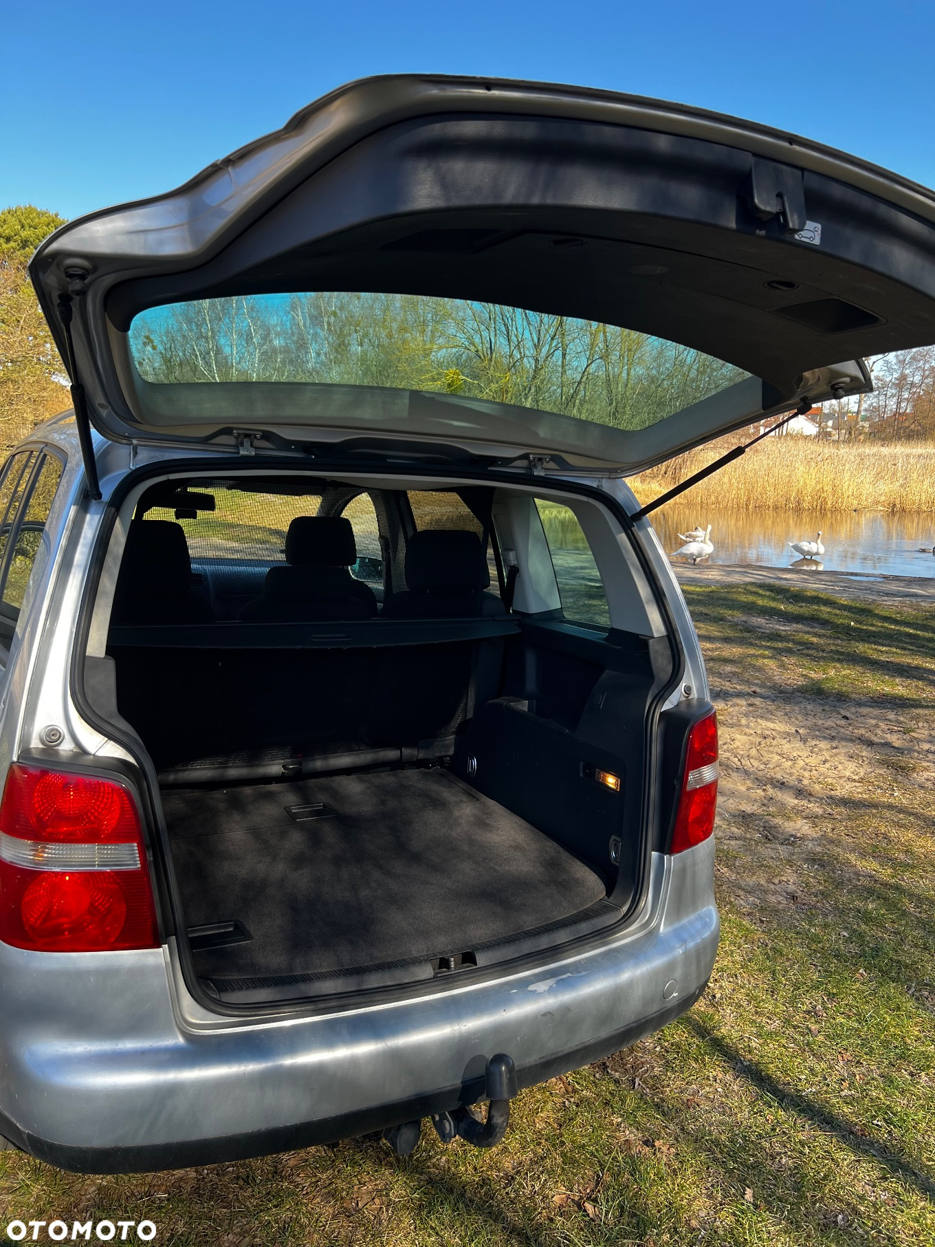Volkswagen Touran 2.0 TDI Trendline - 15
