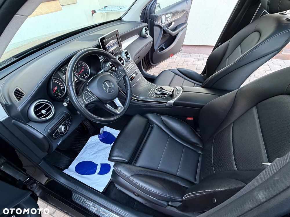Mercedes-Benz GLC - 35