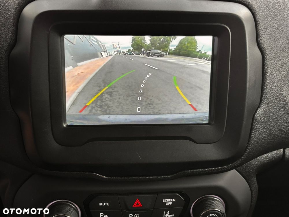 Jeep Renegade - 35
