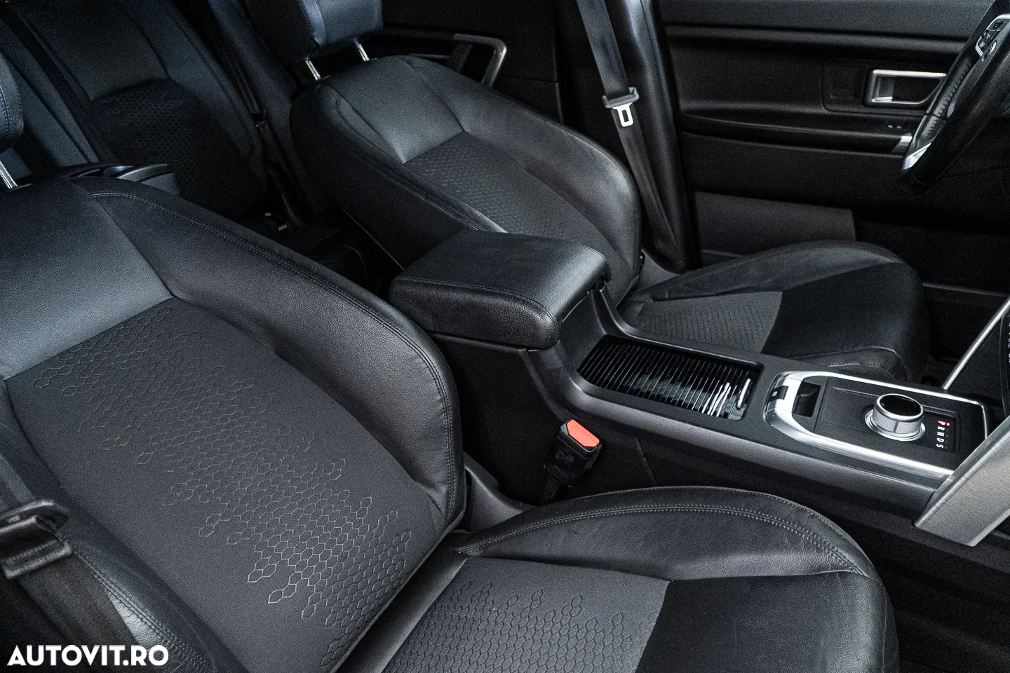 Land Rover Discovery Sport 2.0 l TD4 HSE Aut. - 39