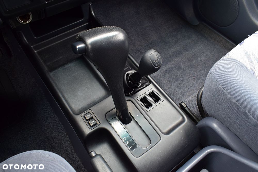 Toyota Land Cruiser Prado 90 3.0 TD - 12