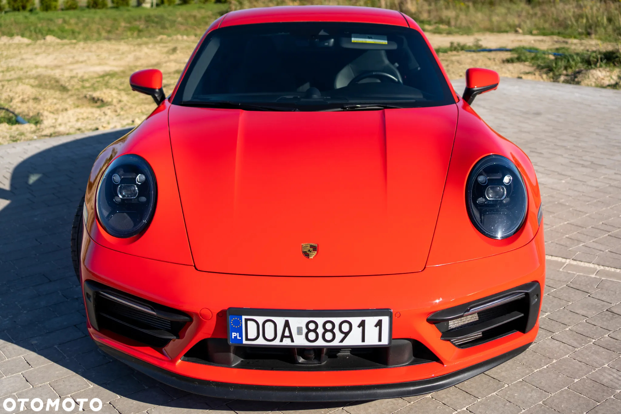 Porsche 911 Carrera GTS - 2
