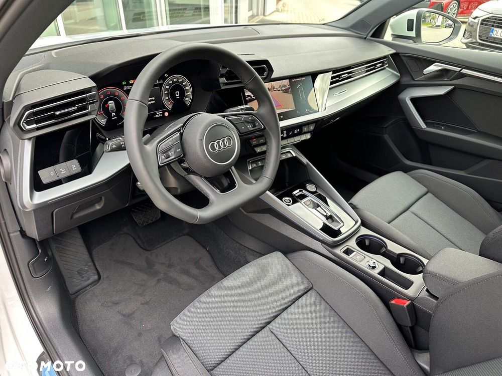 Audi A3 Sportback - 12