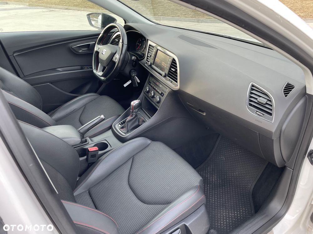 Seat Leon 2.0 TDI DPF Start&Stop DSG FR - 23