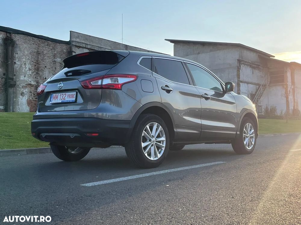 Nissan Qashqai 1.6 DCI Xtronic N-Connecta - 11