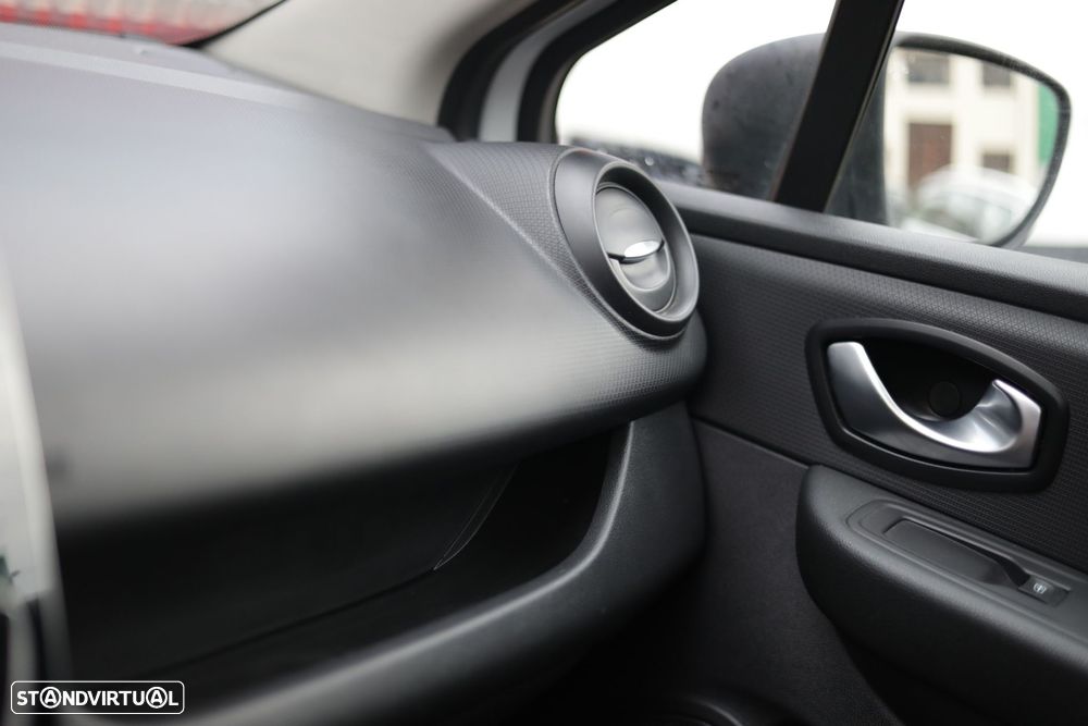 Renault Clio 1.5 dCi Zen - 12
