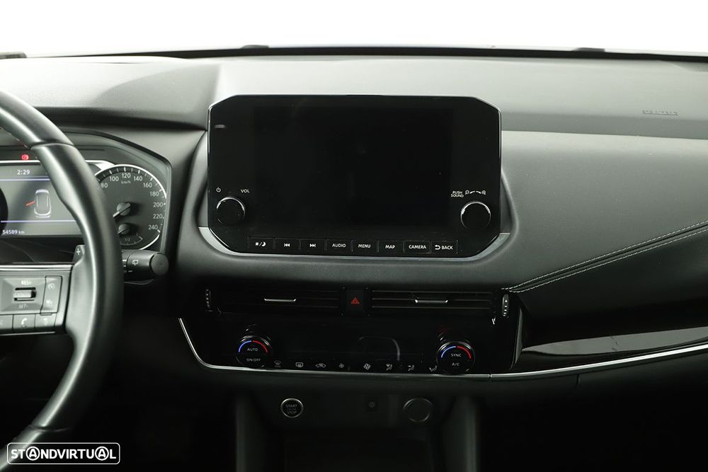 Nissan Qashqai 1.3 DIG-T N-Connecta Xtronic - 9